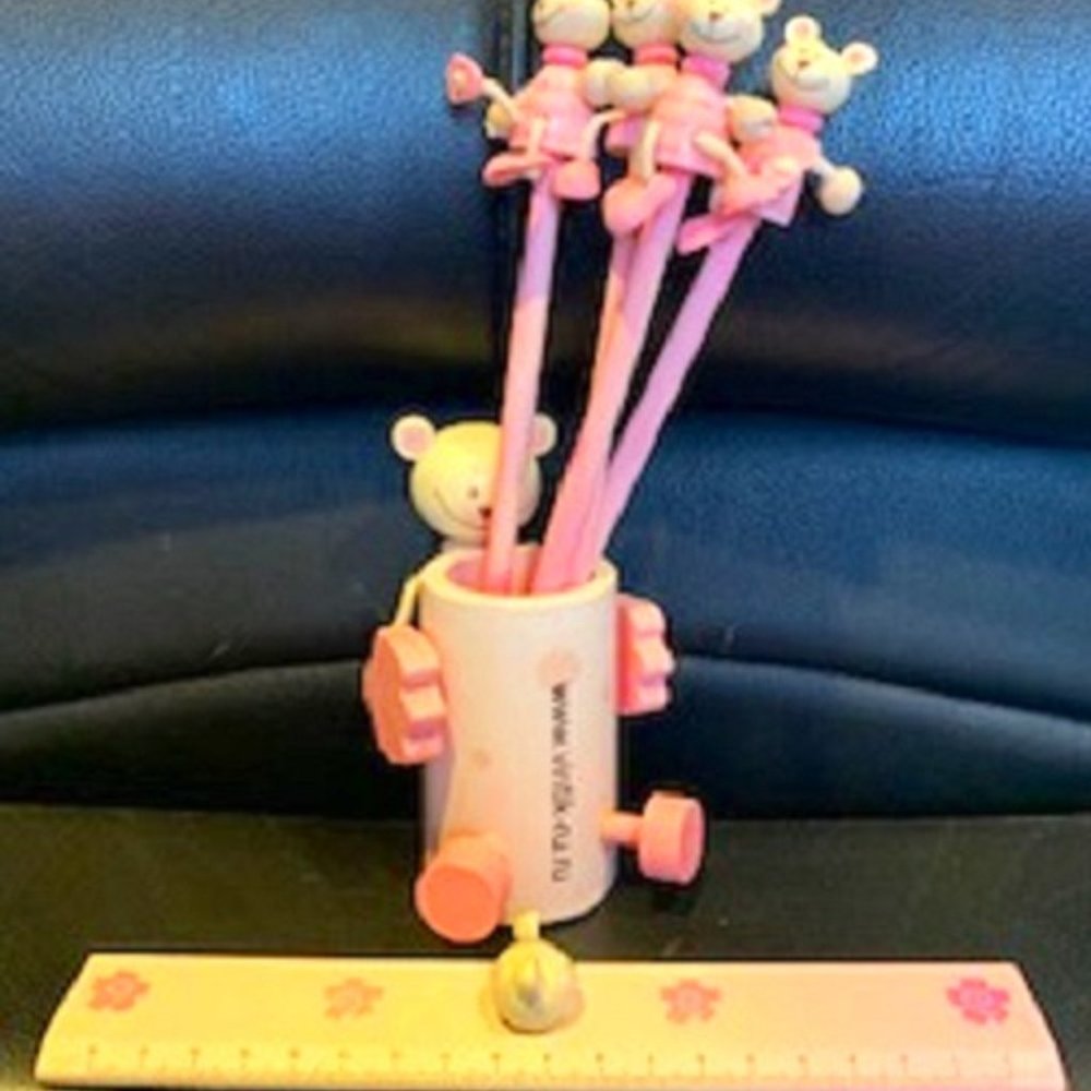 NWT Cute Animal Cartoon Pencil Set of 4, Ruler & Matching Cup Holder
